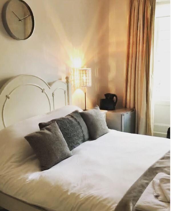 Wansford Country Lounge B&B المظهر الخارجي الصورة